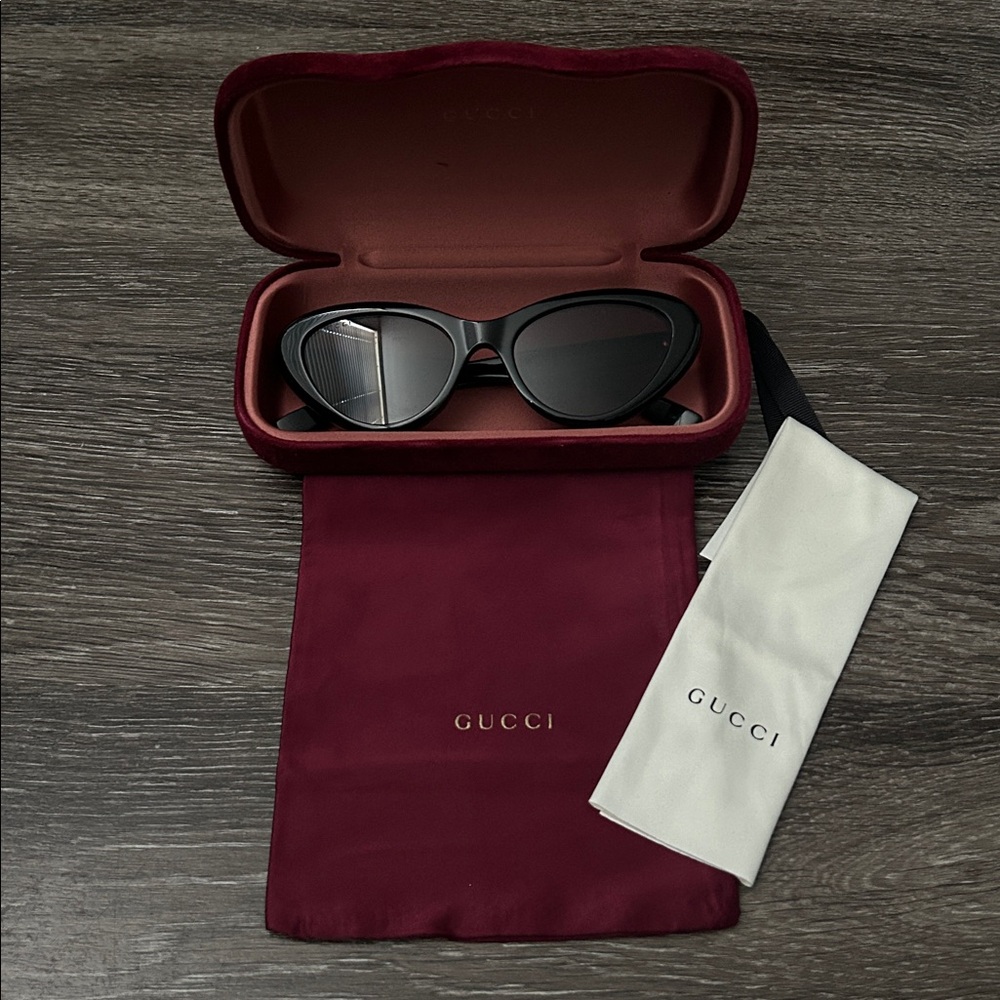 Gucci Cateye Sunglasses - Picture 2 of 9